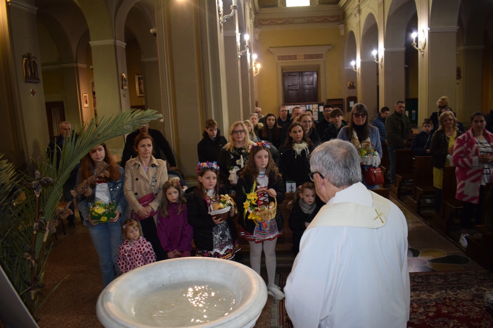 Benedizione_cibo_cestini_pasquali_2024 (13)