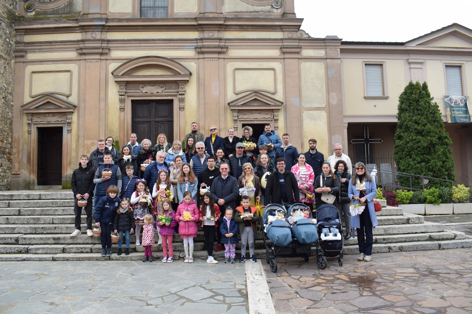 Benedizione_cibo_cestini_pasquali_2024 (19)
